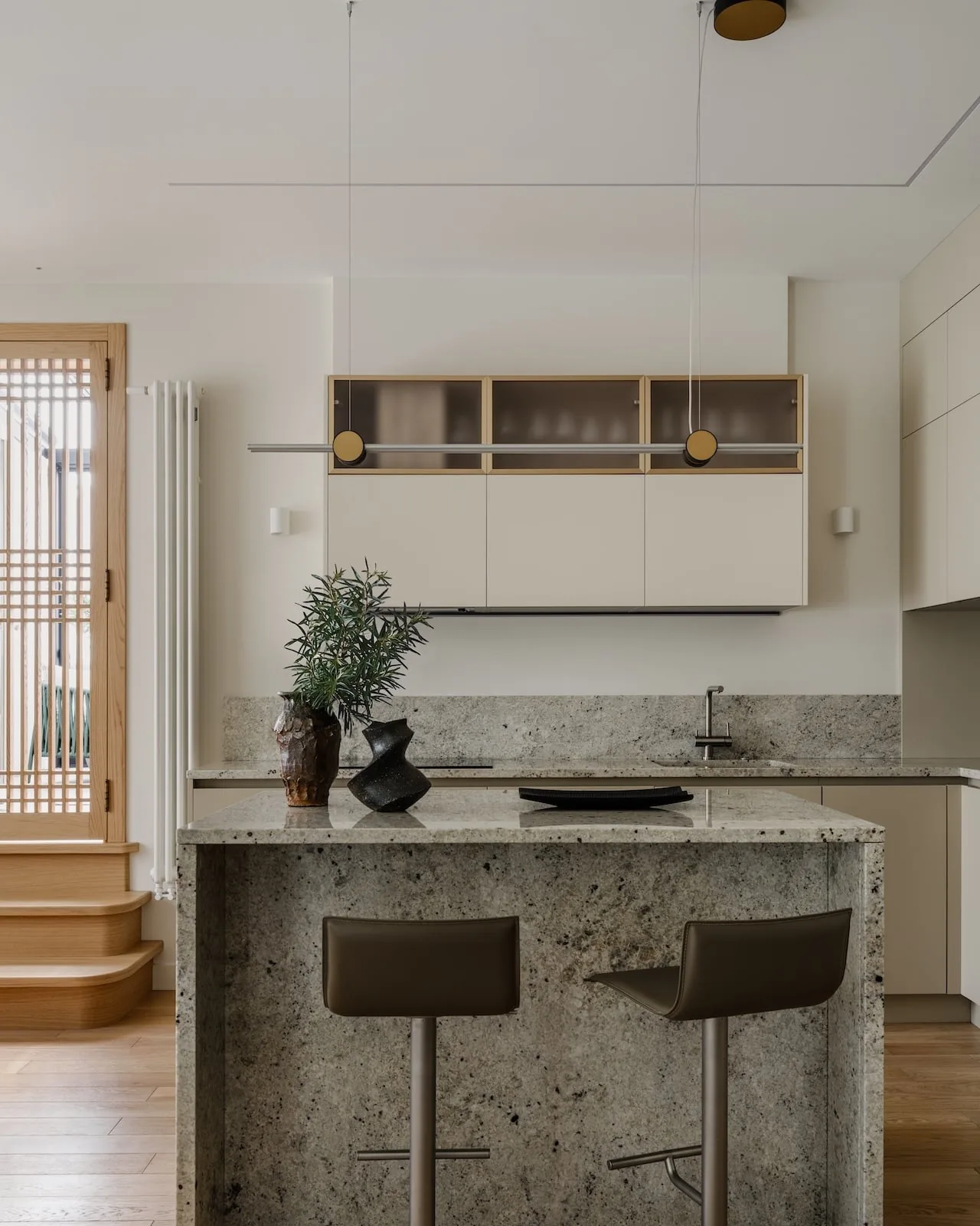 Hanok Ruhu Moskova'da: Geleneksel Kore Mimarisi Modern Evde