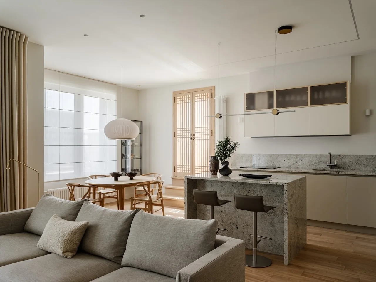 Hanok Ruhu Moskova'da: Geleneksel Kore Mimarisi Modern Evde