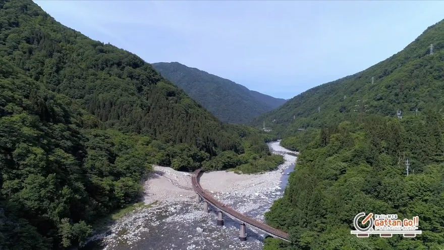 Japonya'nın Terk Edilmiş Raylarında E-Bisiklet Macerası