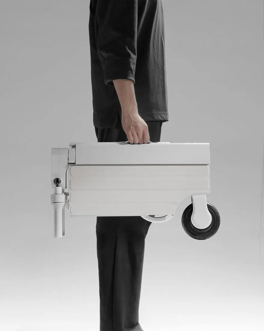 Katlanabilir Scooter'da Kompakt Devrim: Second White