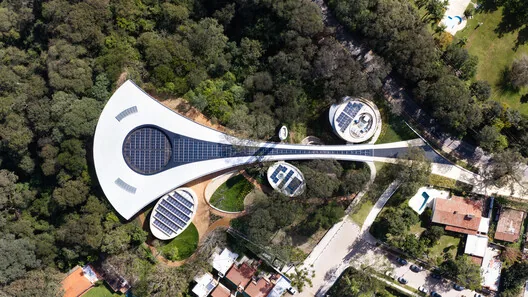 Kayıp Heykellerin Yeni Evi: Lola Mora Kültür Merkezi