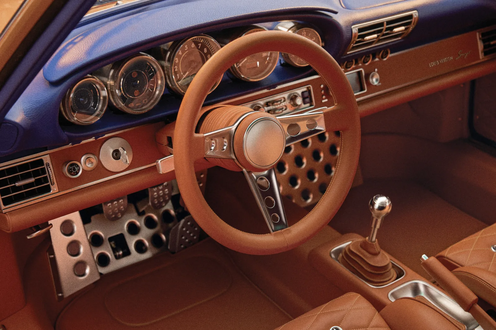 Singer ve Louis Vuitton: 911'i Sanata Dönüştüren İşbirliği