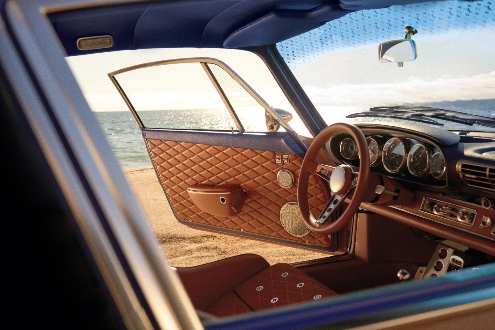 Singer ve Louis Vuitton: 911'i Sanata Dönüştüren İşbirliği