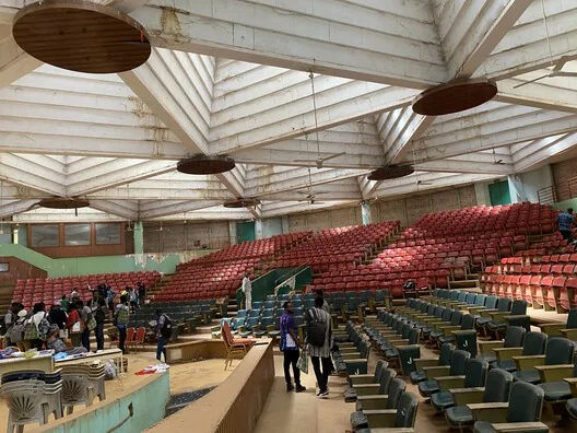 Maison du Peuple: Brutalizmi Ulus İnşasına Dönüştürmek