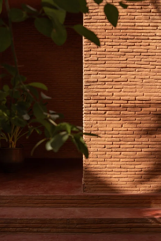 Mock-up'tan Eve Dönüşen Tuğla Yapı: Bricks House'un Hikayesi