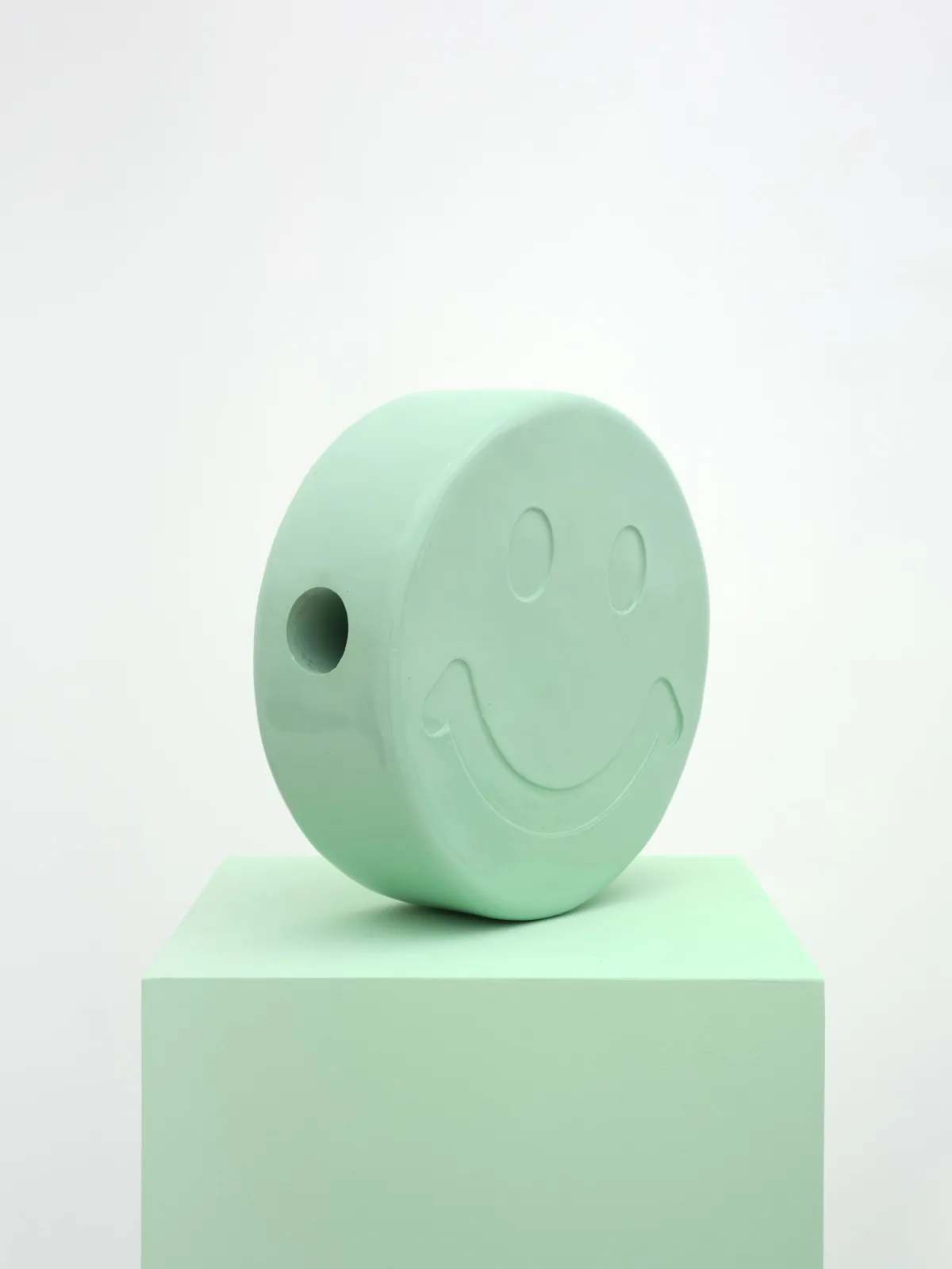 Pastel: Cj Hendry'nin Milyon Boncuklu Dev Enstalasyonu