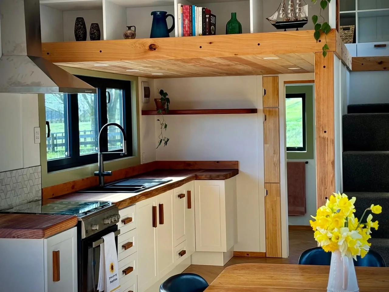 Redwood Tiny House: Küçük Yaşamda Tasarımdan Ödün Yok