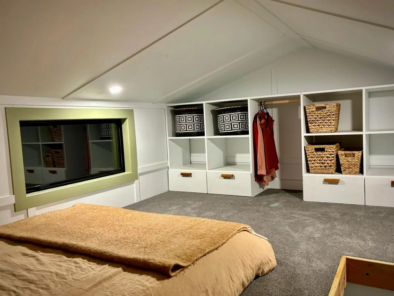 Redwood Tiny House: Küçük Yaşamda Tasarımdan Ödün Yok