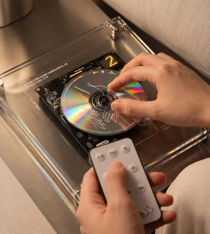 Syitren RM1: Şeffaf CD Çalar, Gen Z'nin Yeni Nostaljisi