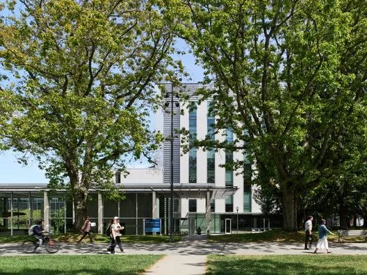 UBC'den Doğayla İç İçe Yeni Araştırma Merkezi: Mimari Detaylar