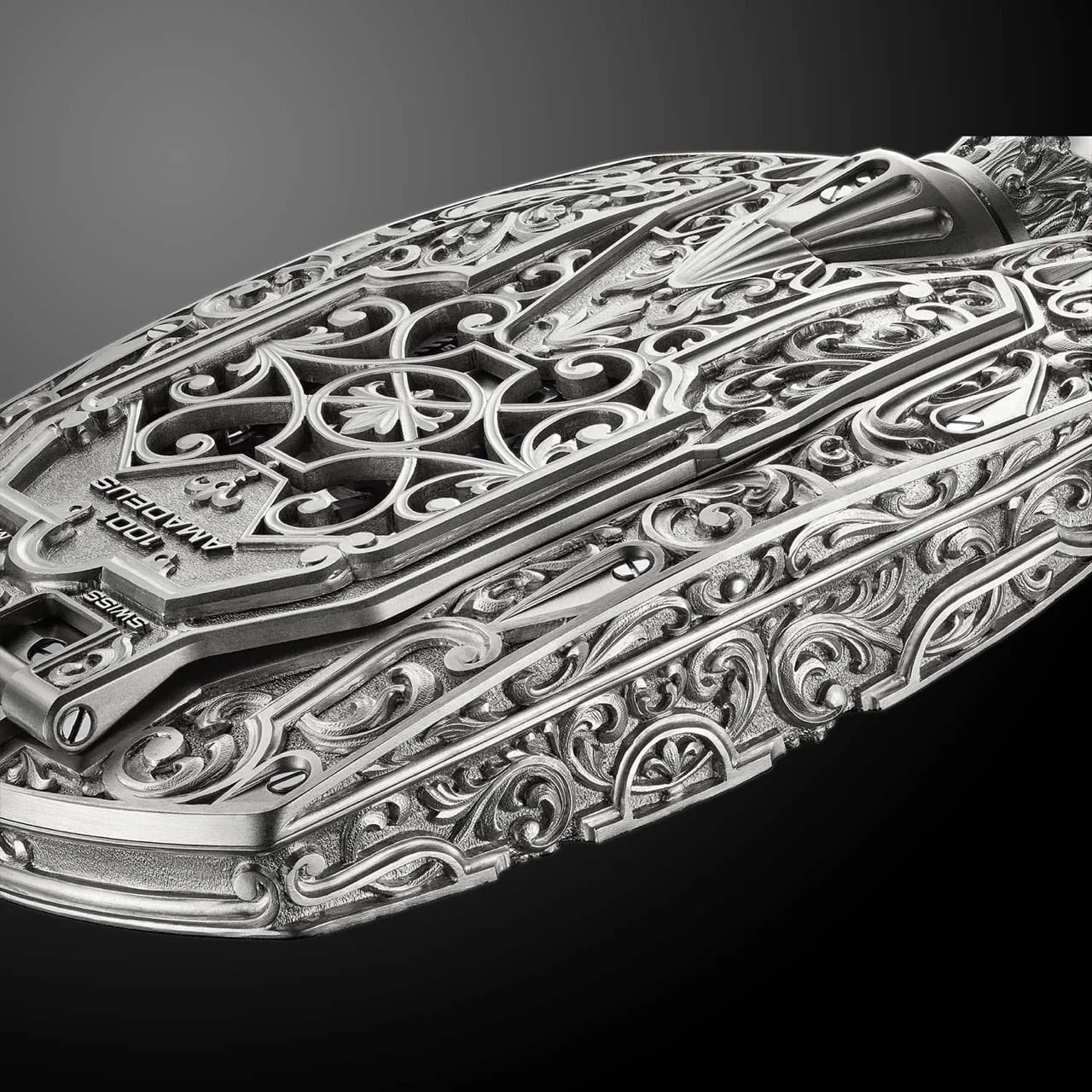 Urwerk'in 1000 Yıllık Cep Saati: Barok ve Bilimkurgu