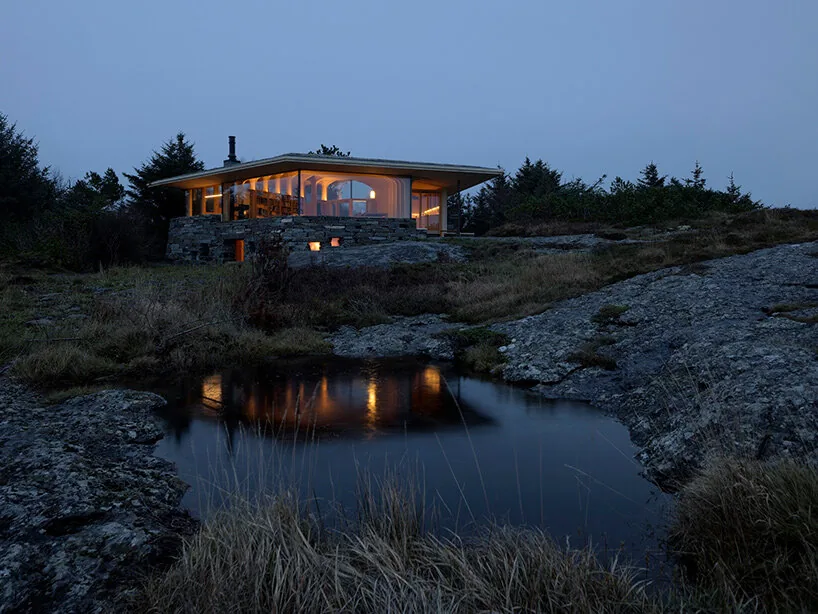 Cabin Sande: Viking Gemi Yapımından İlham Alan Bir Yazlık
