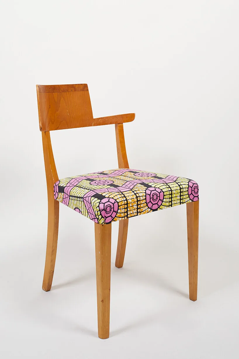 Yinka Ilori’nin ‘Chairman’ı: Sandalye, Bellek ve Kimlik