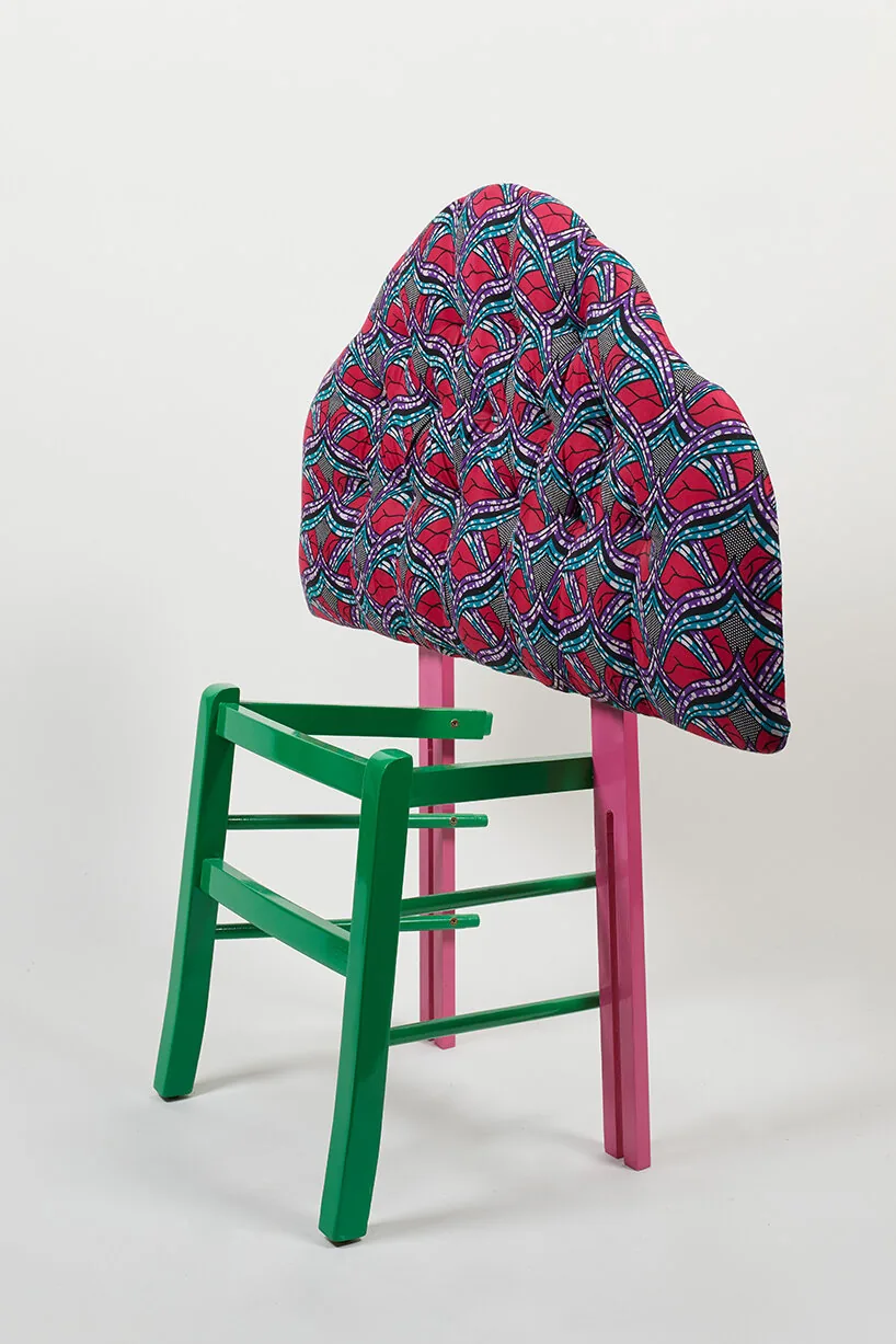 Yinka Ilori'nin 'Chairman'ı: Sandalye, Bellek ve Kimlik
