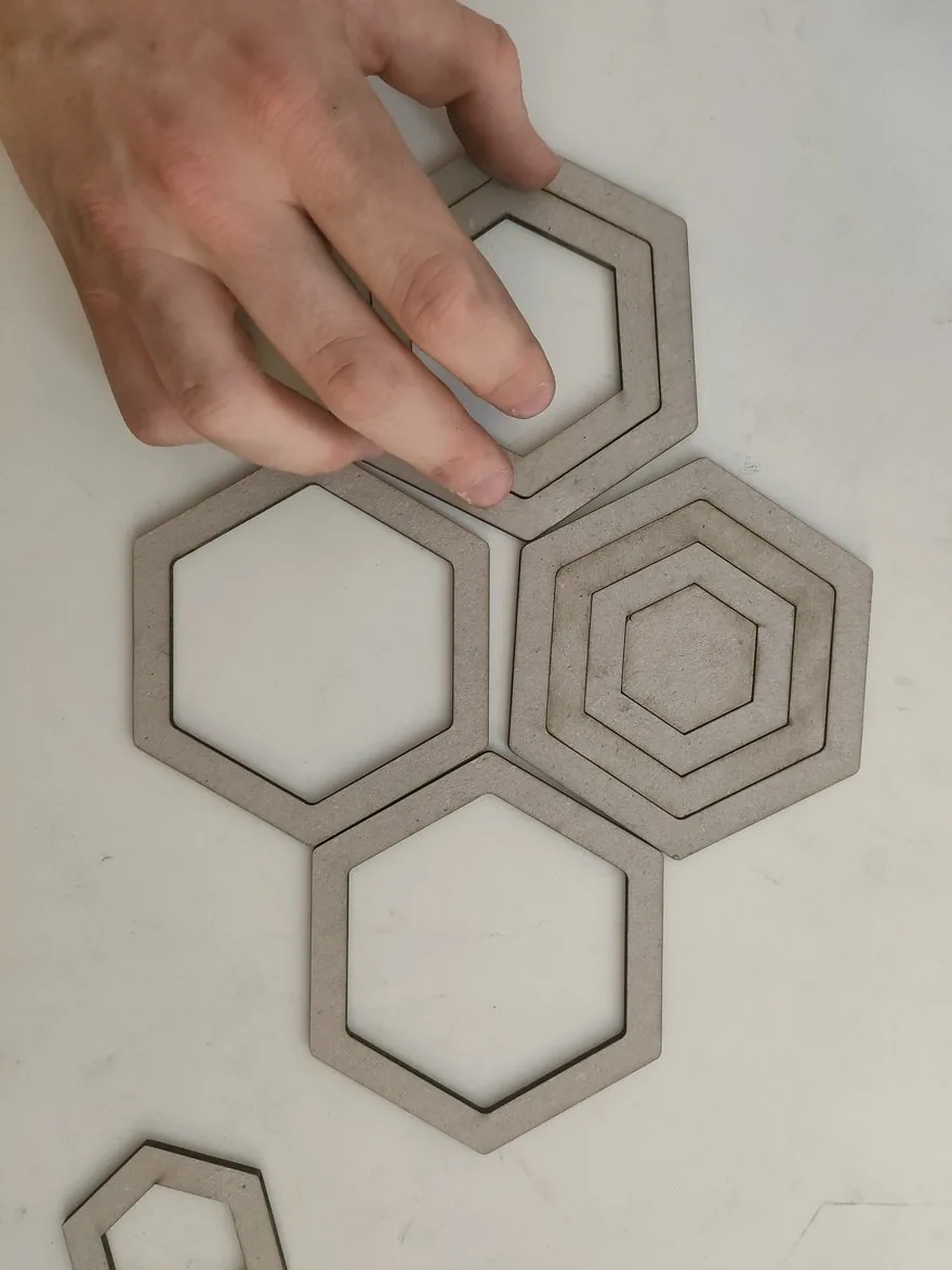 Altıgenden Peteğe: Arıların Geometrisiyle Oyun Tasarlamak
