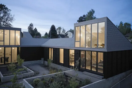 Portland’da Savaş Sonrası Evden Stüdyoya: Gradient House