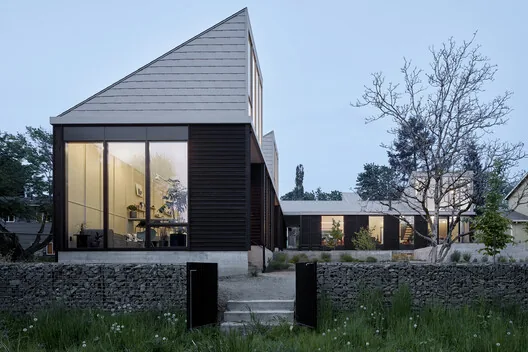 Portland’da Savaş Sonrası Evden Stüdyoya: Gradient House