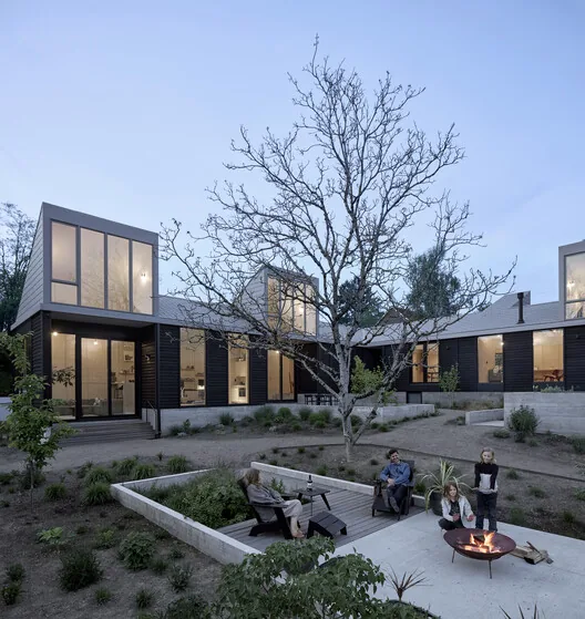 Portland’da Savaş Sonrası Evden Stüdyoya: Gradient House