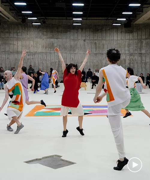 Issey Miyake, Matisse'in Kağıt Kesiklerini Sahneye Taşıdı
