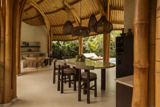 Kaymana Earth Villa: Bali'de Bambunun Doğayla Dansı