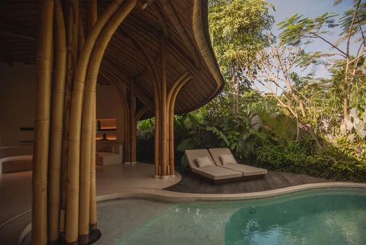 Kaymana Earth Villa: Bali'de Bambunun Doğayla Dansı