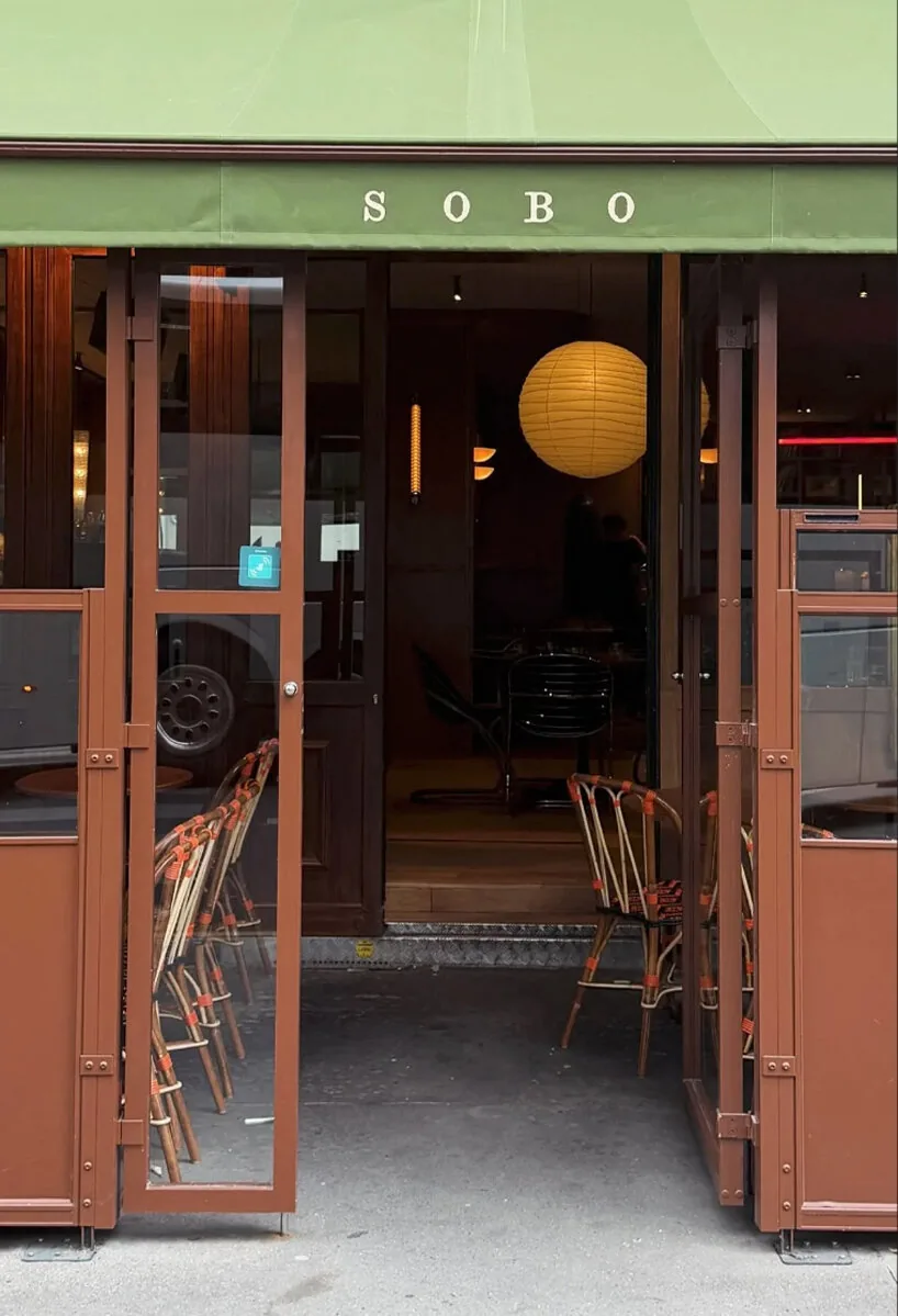 Paris’te SOBO: Sesin Mimariye Dönüştüğü Dinleme Restoranı
