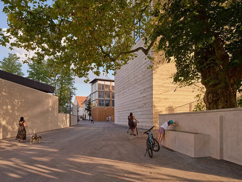 Zumthor'un Beyeler Genişlemesi Basel'de Sanatla Doğayı Buluşturuyor