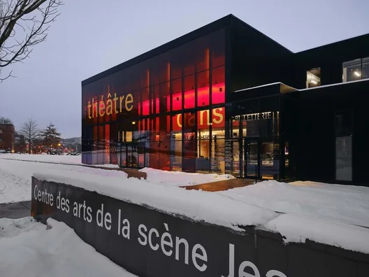 Sherbrooke Grand-Espace: Esnek Sahne Tasarımıyla Kültürel Dönüşüm