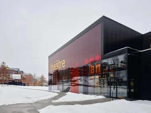 Sherbrooke Grand-Espace: Esnek Sahne Tasarımıyla Kültürel Dönüşüm