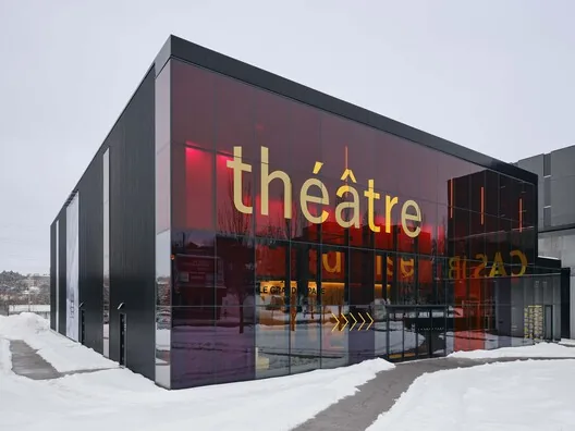 Sherbrooke Grand-Espace: Esnek Sahne Tasarımıyla Kültürel Dönüşüm