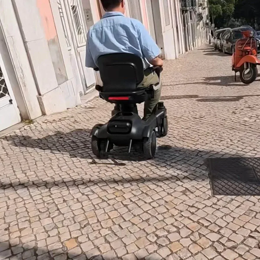 Strutt'un Devrimi: Tekerlekli Sandalye Değil, Akıllı Araç!