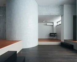 Tokyo'da Ahşap Duvar Ormanı: Betonun Ruhu Ahşapta