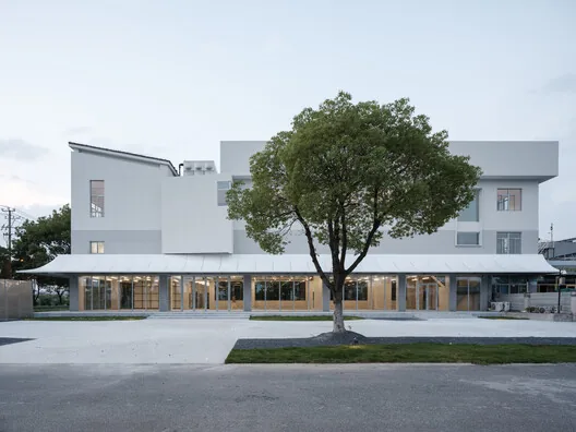 Yönetim Boşluğundan Köy Kapısına: Qingdeng Köyü Sanat Müzesi