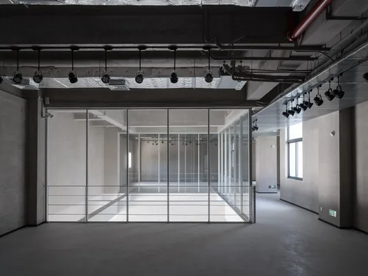 Yönetim Boşluğundan Köy Kapısına: Qingdeng Köyü Sanat Müzesi