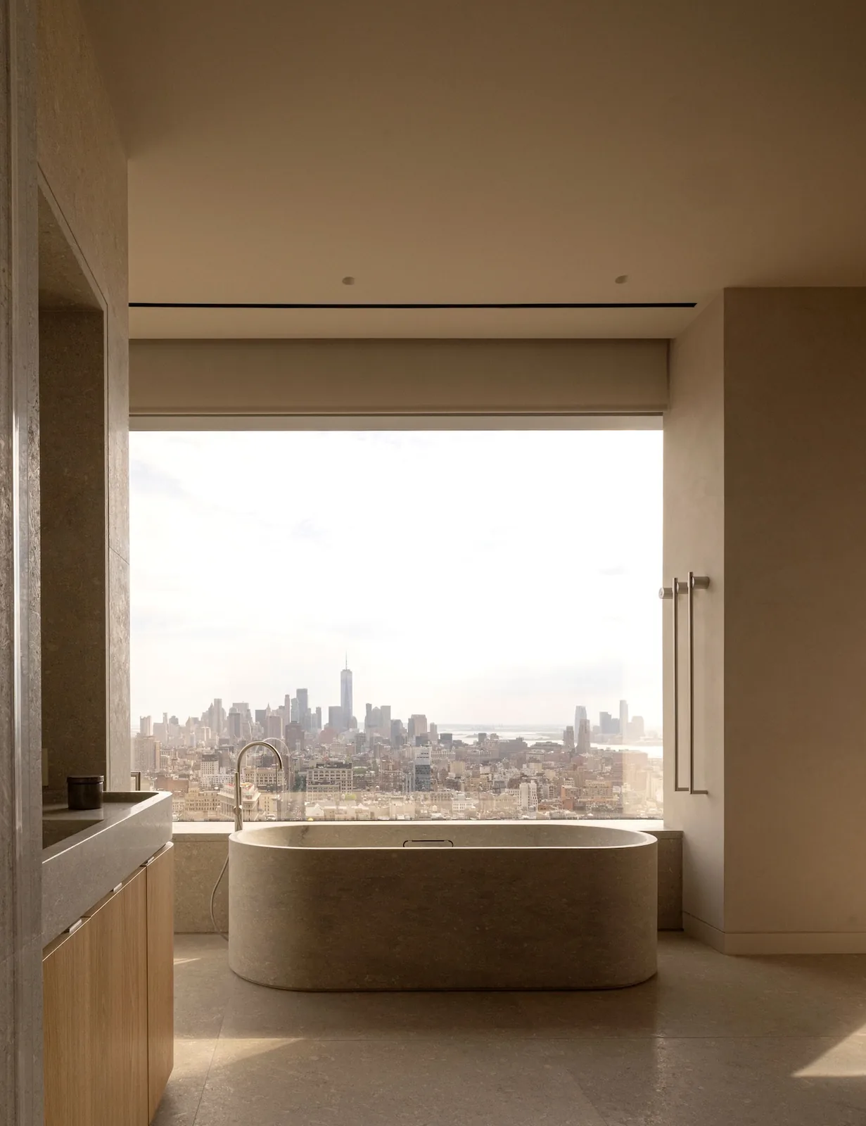 262 Fifth Avenue: Heykelsi Mimari, Huzurlu İç Mekanlar