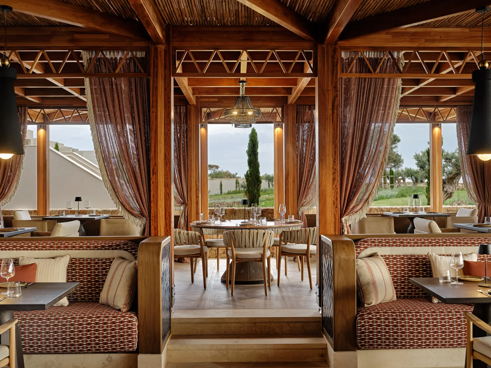 Antik Taş Ocağından Doğan Lüks: Amoh Resort