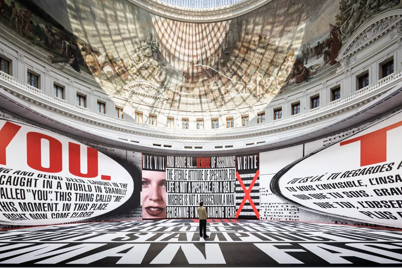 Barbara Kruger, Ando'nun Rotundasını Metinle Sarstı