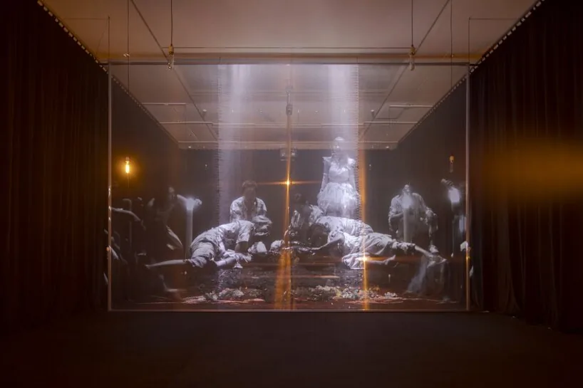 DuckUnit: Sahne Tasarımında Sanat ve Teknoloji