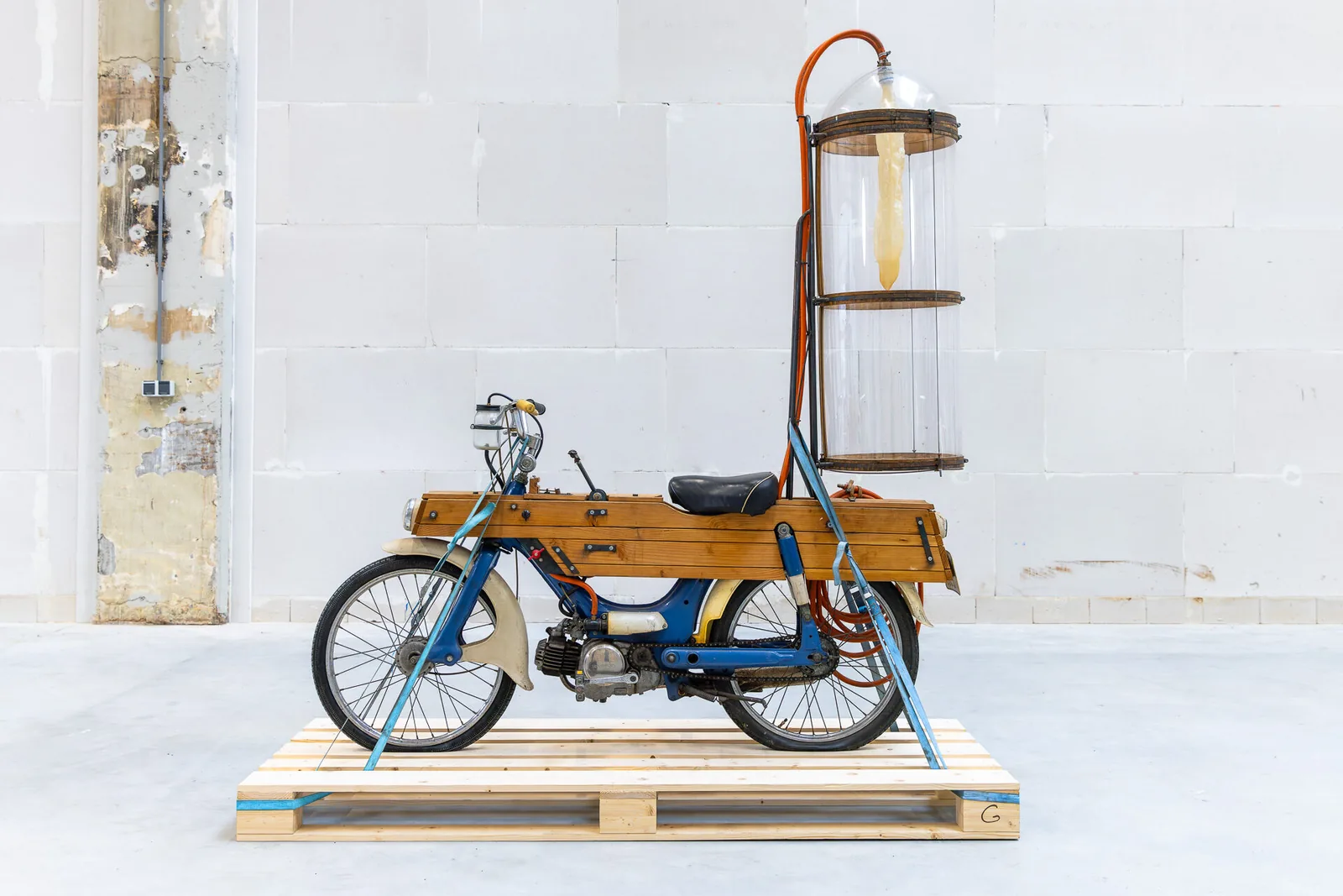 Dutch Design Week 2026: Ham Tasarımın İsyanı ve R.A.W.