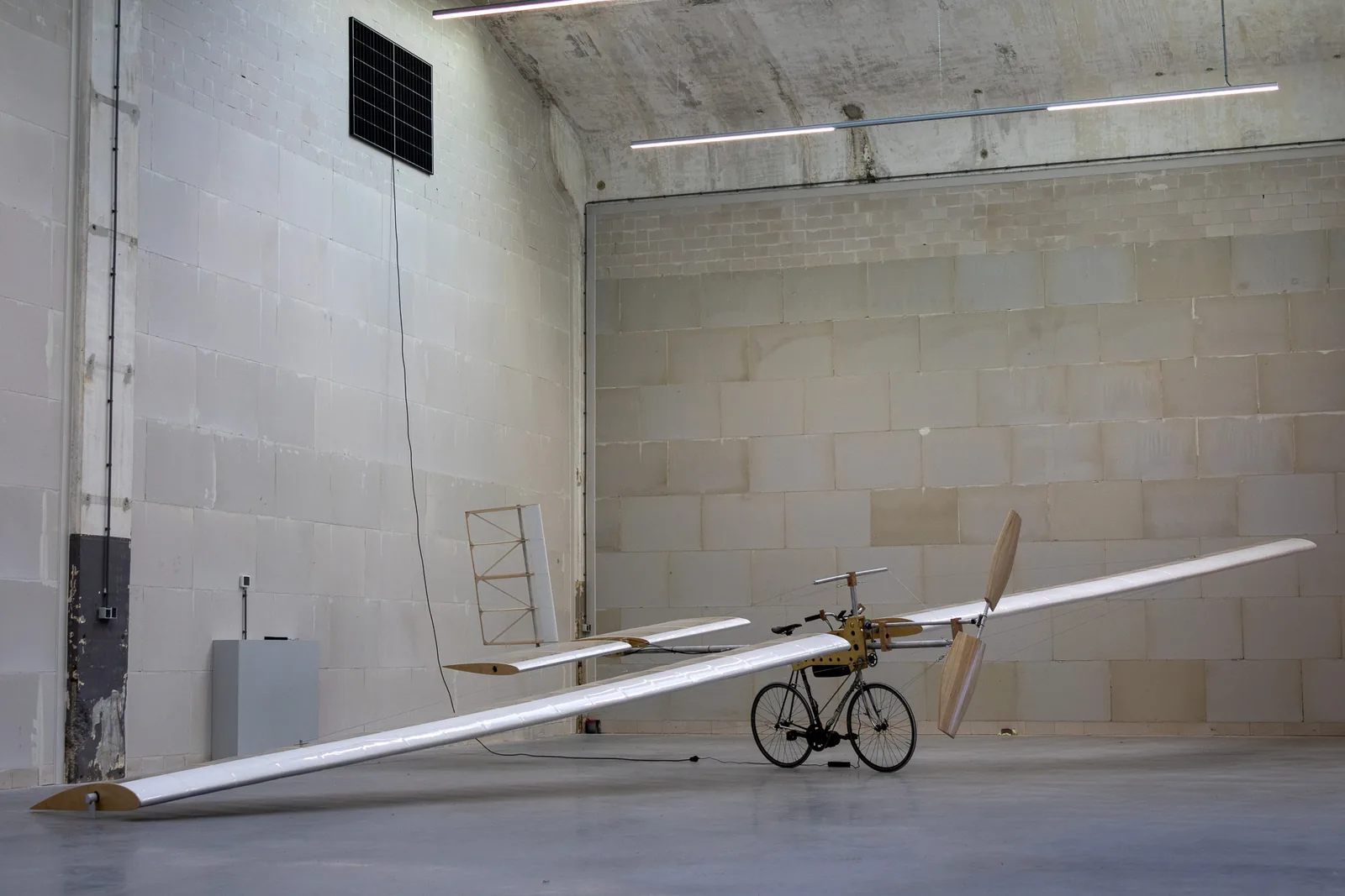 Dutch Design Week 2026: Ham ve İsyankar Tasarımın Yükselişi