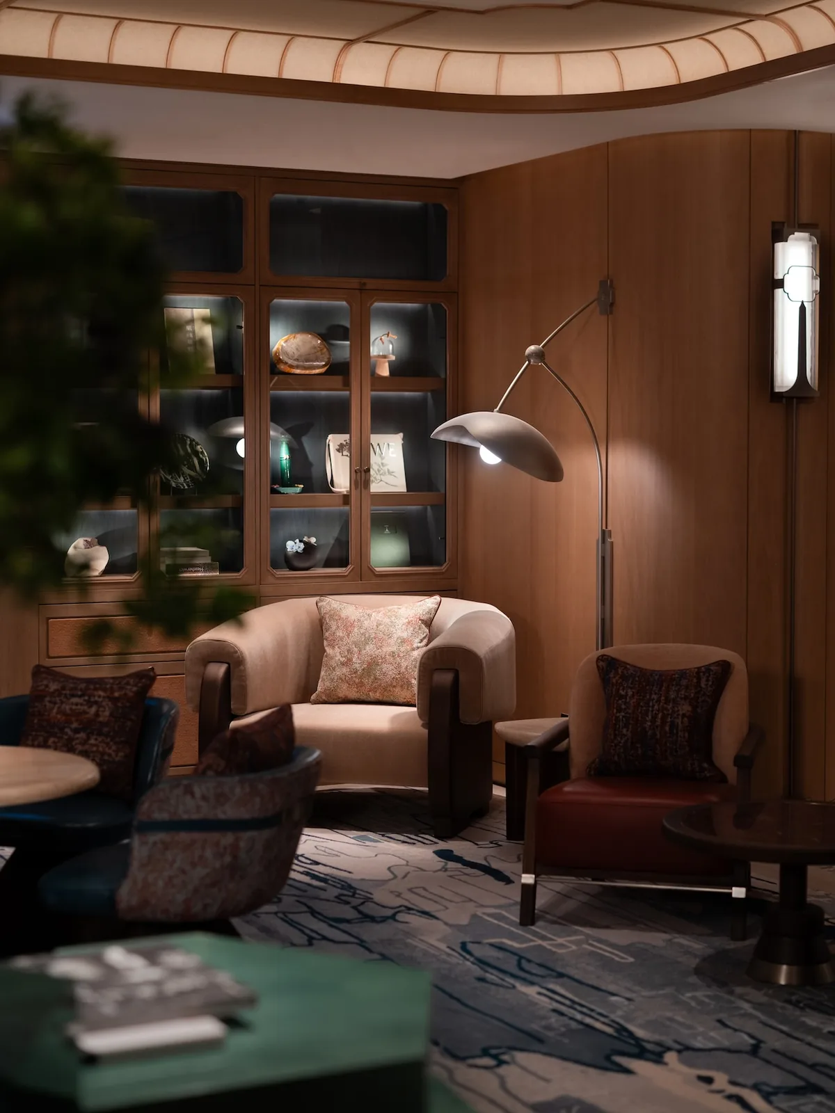 Mandarin Oriental'ın Yeni Yüzü: Wang'ın Sömürgeci Konak Yorumu