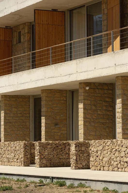 Lele Hotel: Dağın Dokusuna Karışan İç Mimarlık