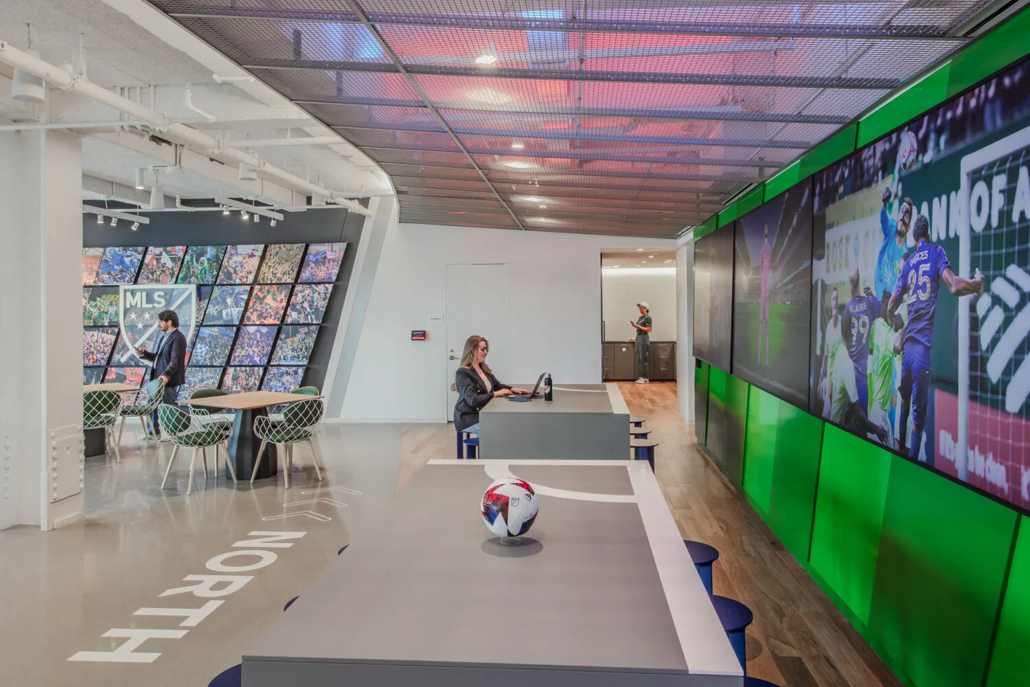 MLS'in Yeni Merkezi: Ofis mi, Stadyum mu?