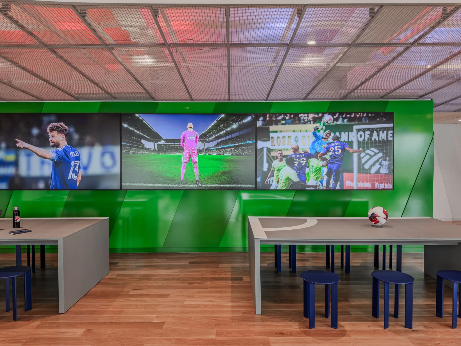 MLS'in Yeni Merkezi: Ofis mi, Stadyum mu?