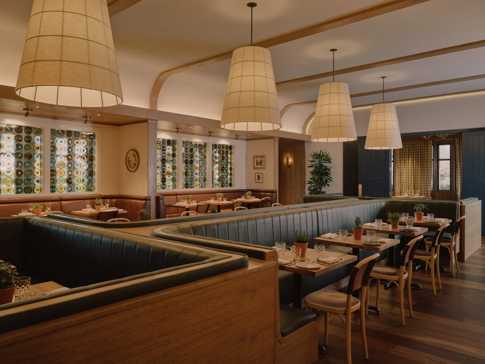 Napa Vadisi Paris'le Buluştu: Charlotte'ta Şarap Tutkunu Bistro