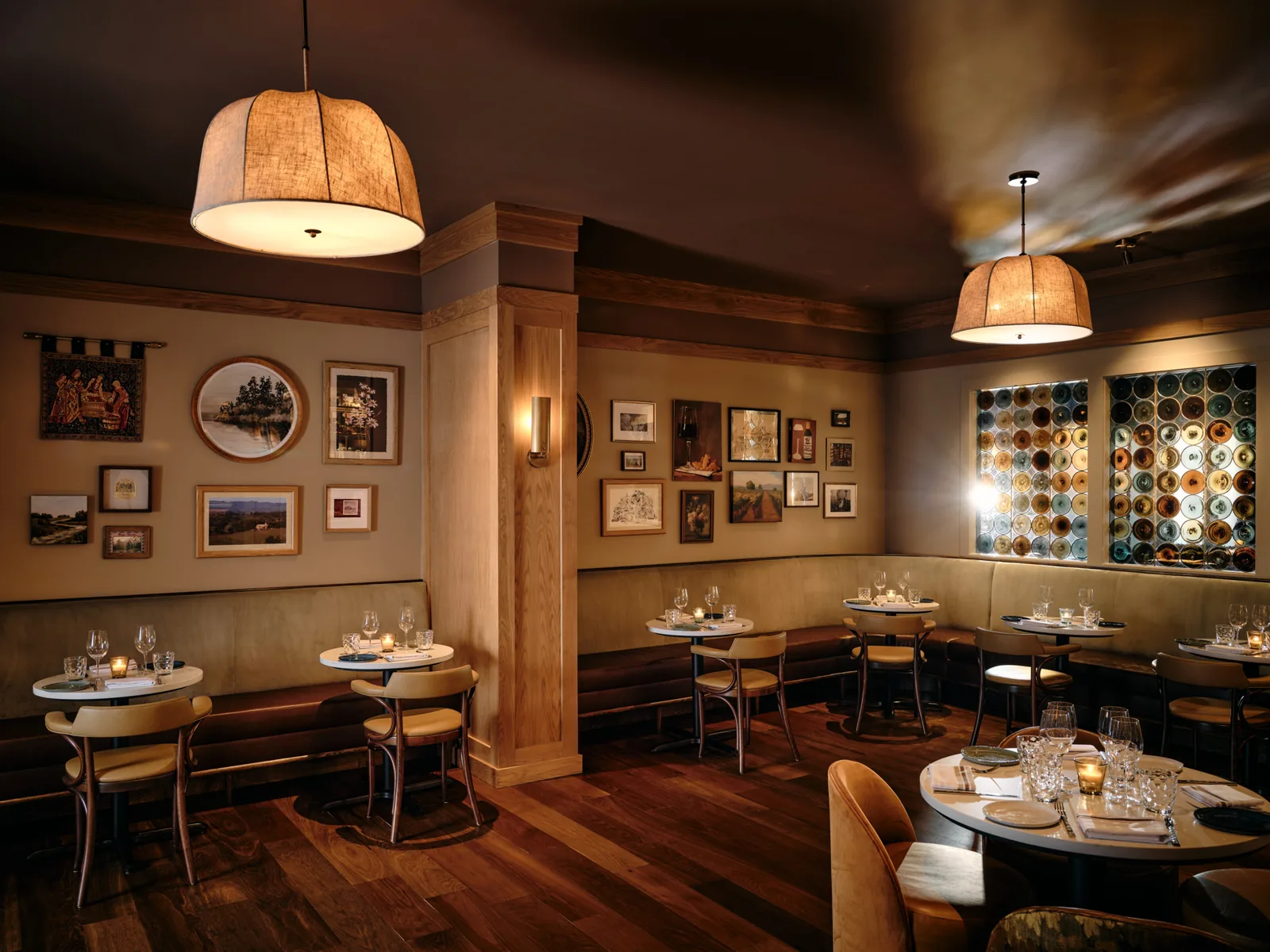 Napa Vadisi Paris’le Buluştu: Charlotte’ta Şarap Tutkunu Bistro