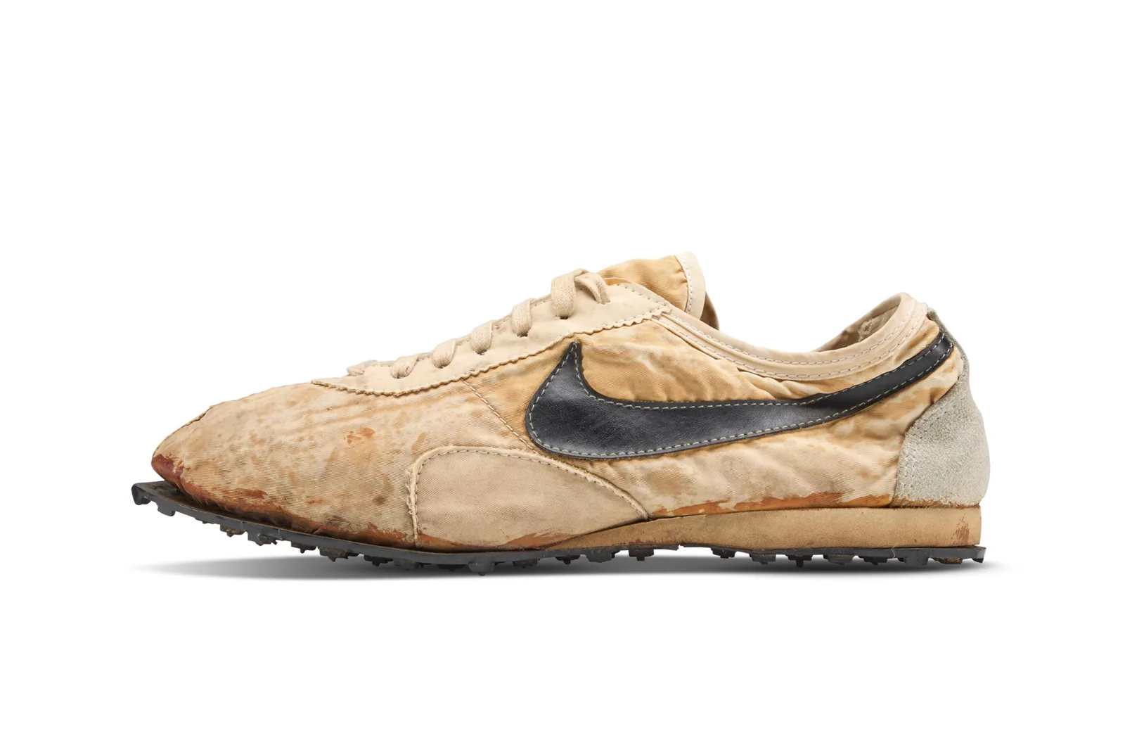 Nike'ın 50 Yıllık Tasarım Hikayesi: Swoosh'un Gizli Arşivi