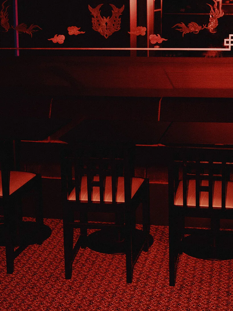 Paris'te Kırmızı Işıklı Restoran: Gece Kulübüne Dönüşen Mekan