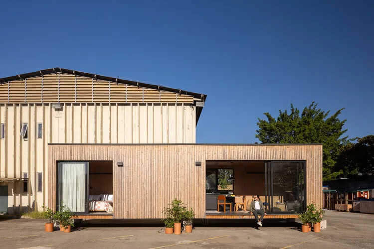 Prefabrik Evde Standardizasyon Yok: M38 House