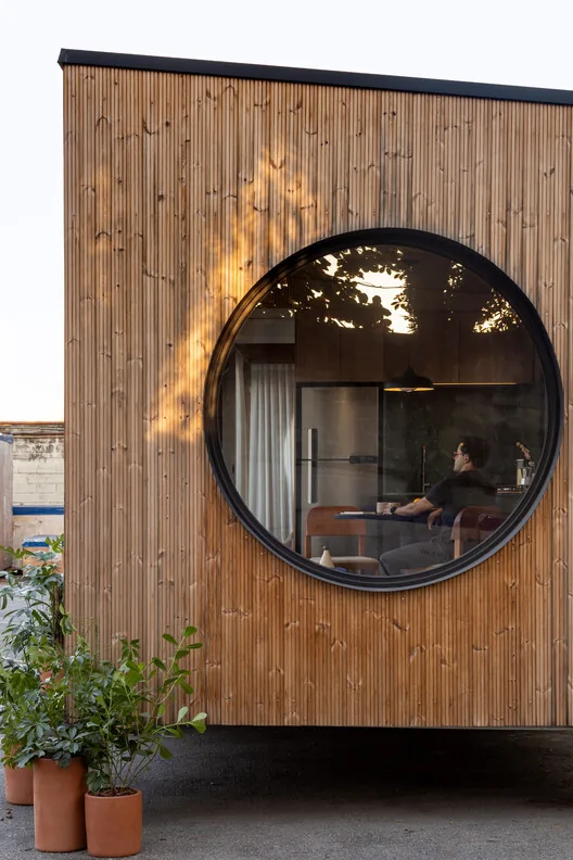 Prefabrik Evde Standardizasyon Yok: M38 House
